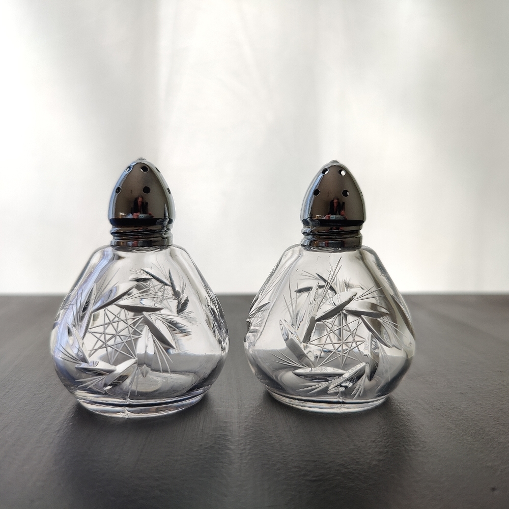 Vintage crystal Pinwheel salt and pepper shakers 🧂| made in western Germany